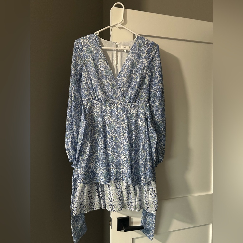 Blue pattern dress
